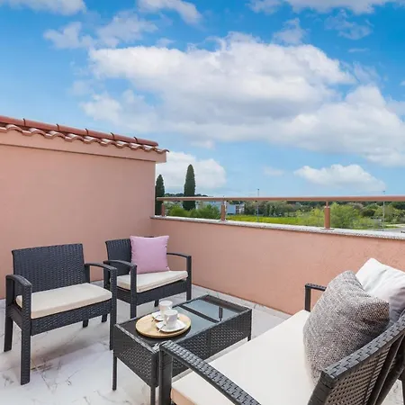 Apartment Knezevic A Fazana