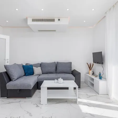 Apartment Knezevic A *