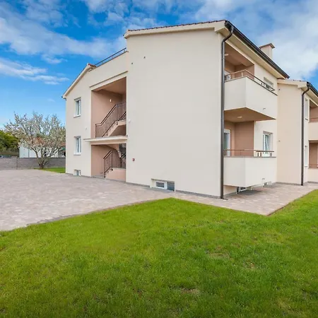 Apartment Knezevic A *